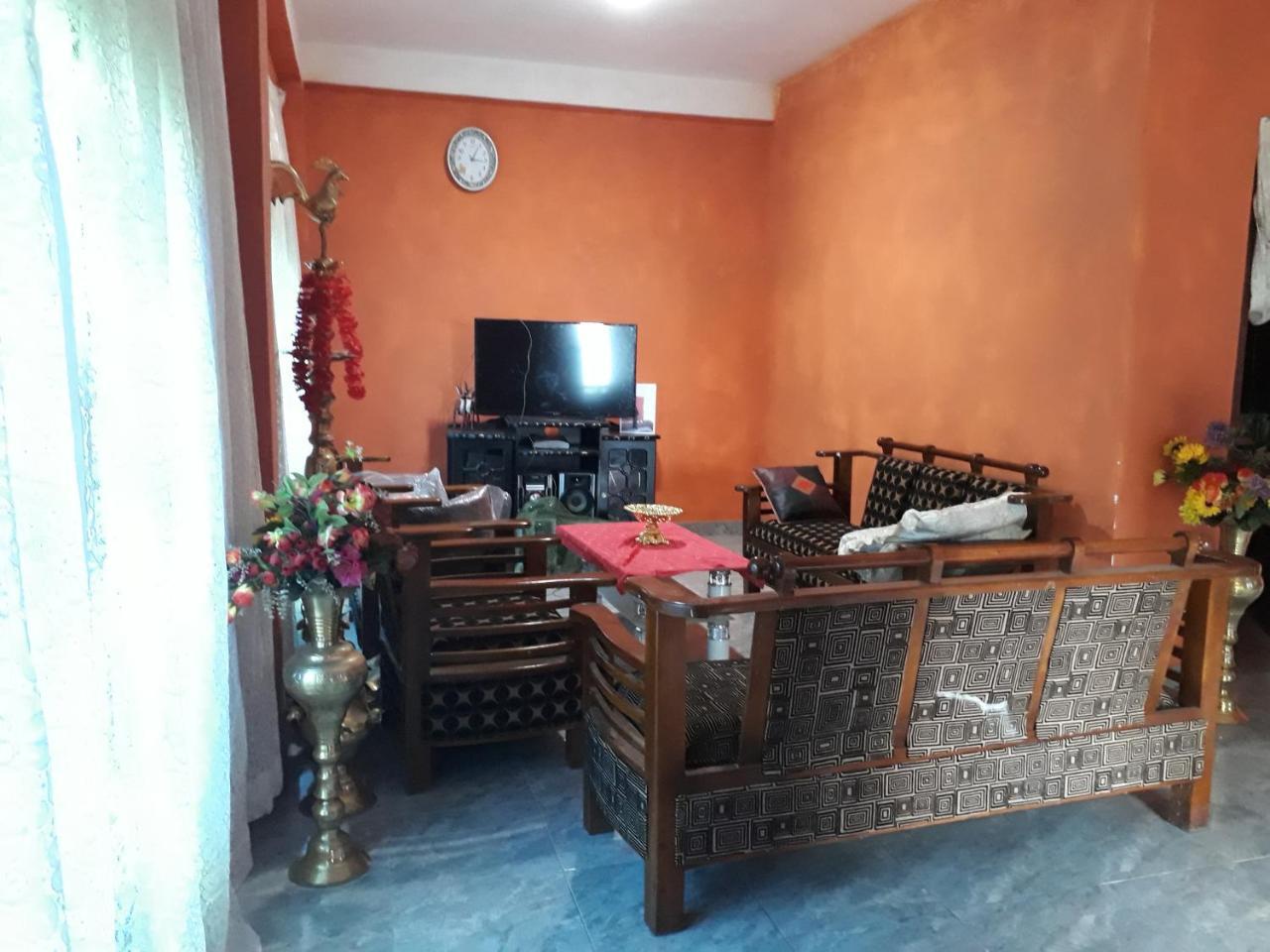 Ohiya Mount Plaza Apartment Boralanda Bagian luar foto