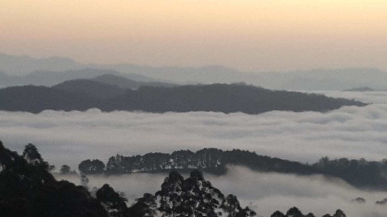 Ohiya Mount Plaza Apartment Boralanda Bagian luar foto
